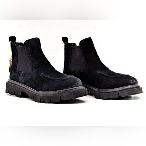 Sofft Women Samira Black Distressed Suede
Chelsea Lug Ankle Boots Size 8 NWOB